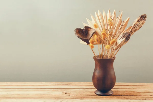 Dried Flowers Vase Wooden Table Autumn Home Decoration — ストック写真