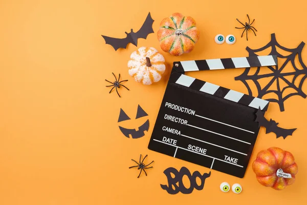 Noche Película Terror Concepto Fiesta Halloween Con Calabaza Decoraciones Tablero — Foto de Stock