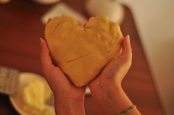 Пирог в форме сердца — стоковое фото