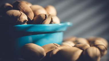 Hayat taze cevizlerle dolu