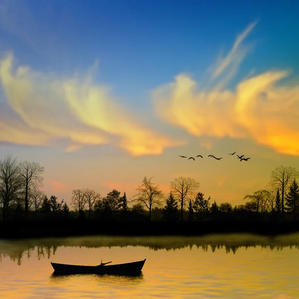 Csónak és a gyönyörű táj — Stock Fotó