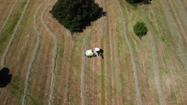 리치먼드 요크셔 2021 360 들판에서 식량을 수확하는 농부의 — 비디오