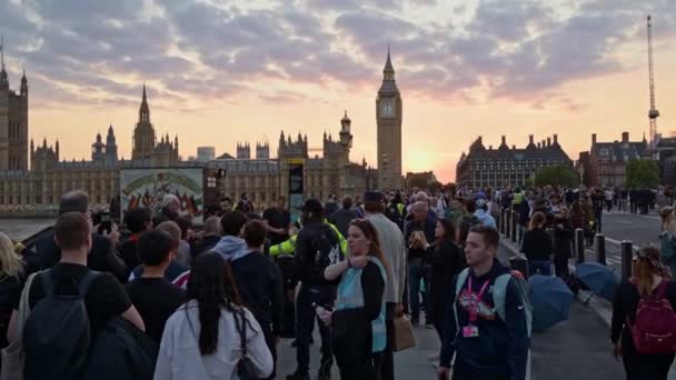 Londen September 2022 Wachtrij Koningin Staat Zien Liggen Gaat Door — Stockvideo