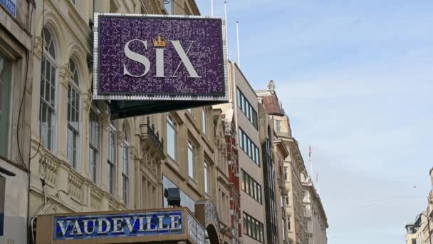 London May 2022 Six Musical Billboards Vaudeville Theatre Strand — Stock Video