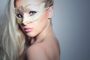 Karnaval mask.masquerade güzel sarışın kadın. Seksi kız