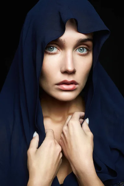 Beautiful Woman Veil Religion Girl Fashion Islamic Style Woman Oriental — Stock Photo, Image