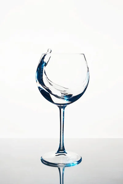 Bella Natura Morta Bicchiere Con Acqua Acqua Pura Fresca Una — Foto Stock
