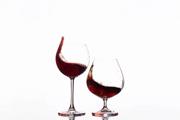 Vin Rouge Cognac Dans Des Verres Belle Nature Morte — Photo