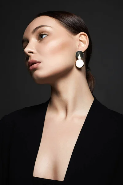 Beautiful Young Woman Jewelry Earrings Stylish Accessories Girl — Stock Photo, Image
