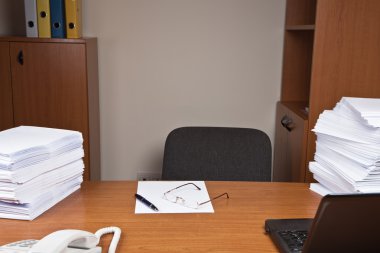 Ofis Masası