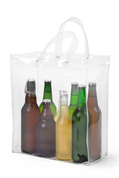 Cervezas frías en bolsa de plástico —  Fotos de Stock