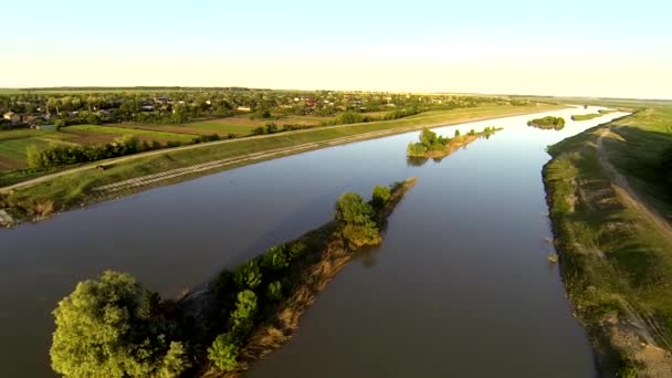 Aerial video-islands in the river — Stock Video