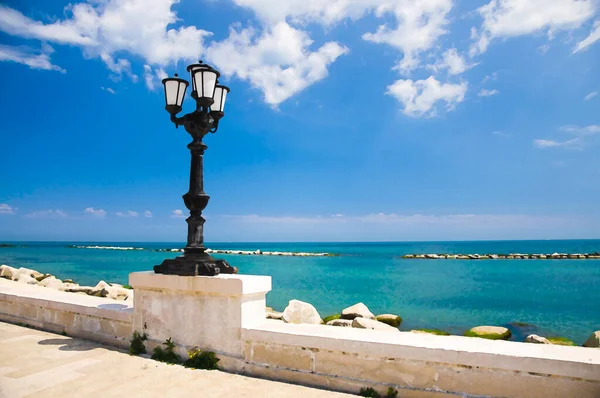 Bari Şehri Puglia Apulia Bölgesindeki Adriyatik Denizi Manzaralı Imperatore Augusto — Stok fotoğraf