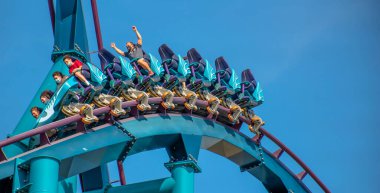 Orlando, Florida. 28 Temmuz 2021. Seaworld 'de eğlenen insanlar (2.