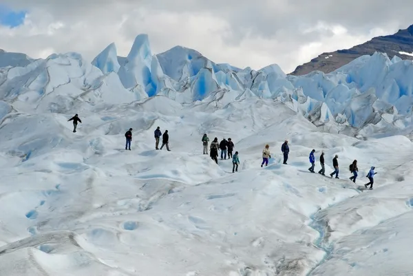 페리 토 모레노 빙하, 아르헨티나에 트레킹. 로열티 프리 스톡 이미지