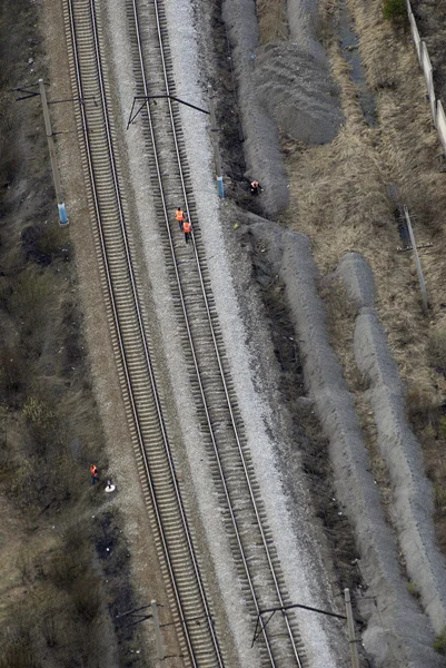 Aerial view of railway lines with workers. — Stock Photo, Image