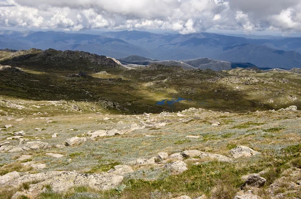 Pohled z vrcholu mount kosciuszko. Austrálie. — Stock fotografie