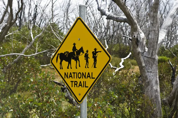 Podepsat "Národní stezka" v mt kosciuszko national park, Austrálie. — Stock fotografie