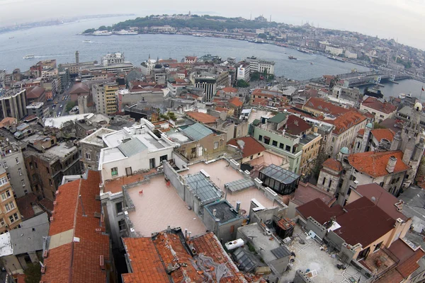 Vy över istanbul city med tak och Bosporen. Turkiet. — Stockfoto