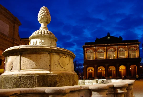 Fuente idella Pigna n la ciudad de Rimini. Italia — Foto de Stock