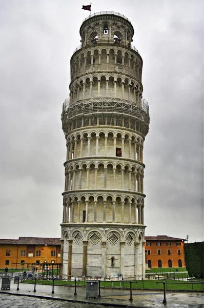 Fallender Turm von Pisa — Stockfoto