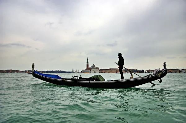 Velence gondolier — Stock Fotó