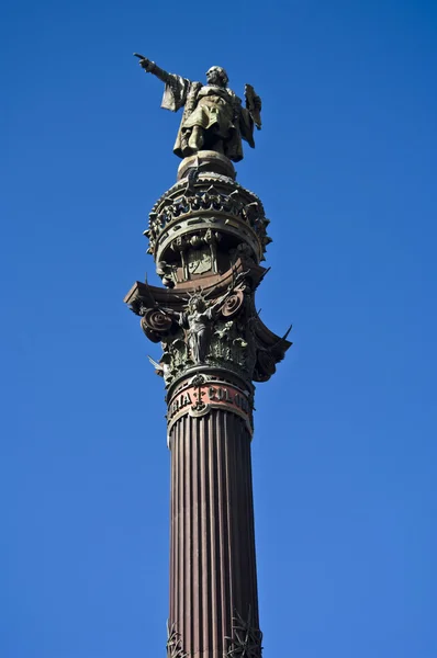 Christopher Columbus ellen, blue sky szobra. Barcelona, Sp — Stock Fotó