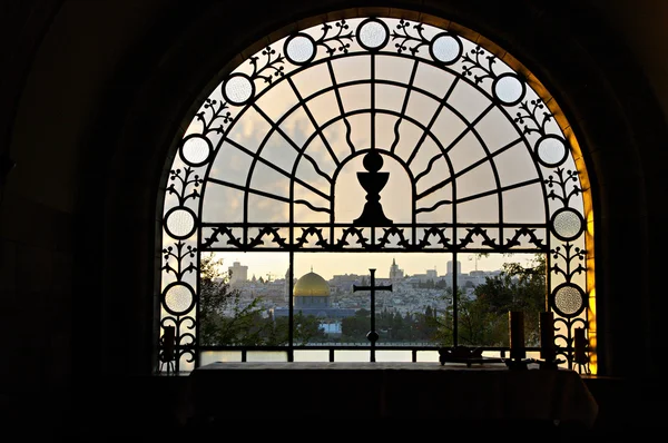 A Cidade Velha de Jerusalém, incluindo a Cúpula da Rocha . — Fotografia de Stock