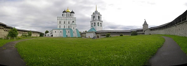 Псковський Кремль. Росія. — стокове фото