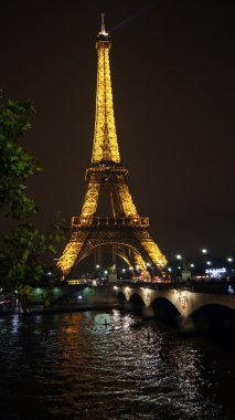 Gece Eyfel Kulesi
