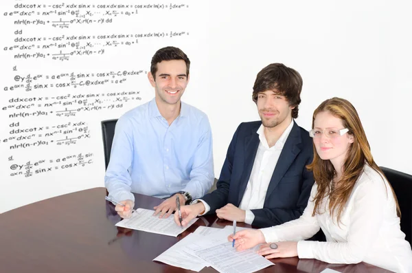 reunion ülkesindeki başarılı genç