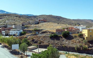 Abrucena İspanya 'nın güneyinde, Almeria ilinin Sierra Nevada dağlarına bağlı bir köydür..