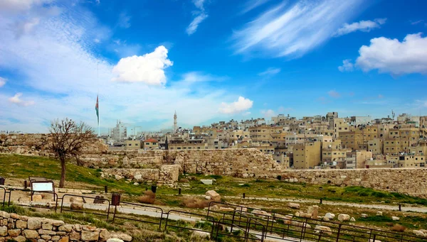 Amman Ürdün Sermaye Bulutlu Bir Günde Havadan Görünümü — Stok fotoğraf