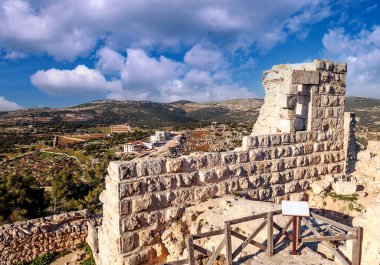 Güneşli bir günde Ürdün Ajlun kalesinin.