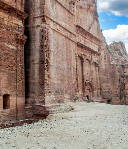 Zřícenina Starobylého Města Petra Jordánsku Slunečného Dne Petra Významným Archeologickým — Stock fotografie