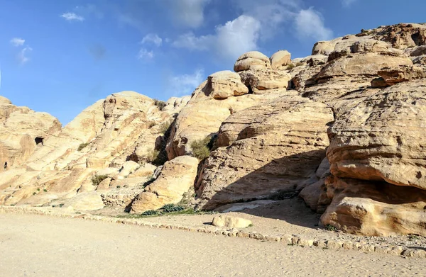 Zřícenina Starobylého Města Petra Jordánsku Slunečného Dne Petra Významným Archeologickým — Stock fotografie