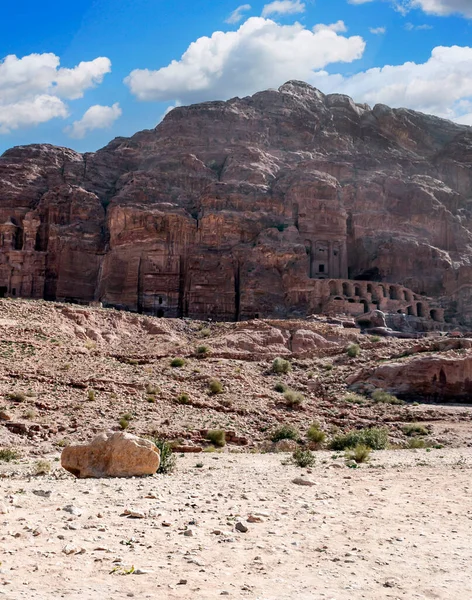 Zřícenina Starobylého Města Petra Jordánsku Slunečného Dne Petra Významným Archeologickým — Stock fotografie