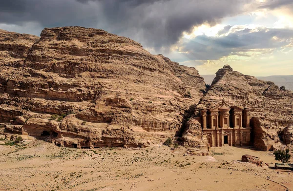 Ruínas Antiga Cidade Petra Jordânia Dia Ensolarado Petra Importante Sítio — Fotografia de Stock