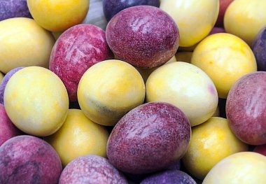 Renkli yumurta bir arka plan şekillendirme