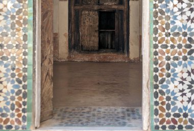 Fas 'ın Marakeş kentindeki Koutoubia Camii, Almohad sanatının temsilcisi..