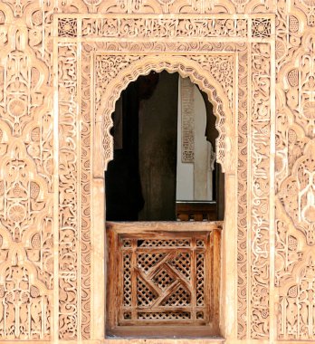 Fas 'ın Marakeş kentindeki Koutoubia Camii, Almohad sanatının temsilcisi..