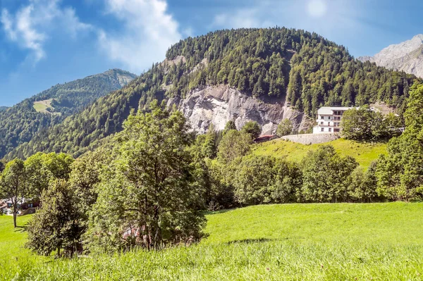 Alpen Bergen Frankrijk Een Bewolkte Dag — Stockfoto