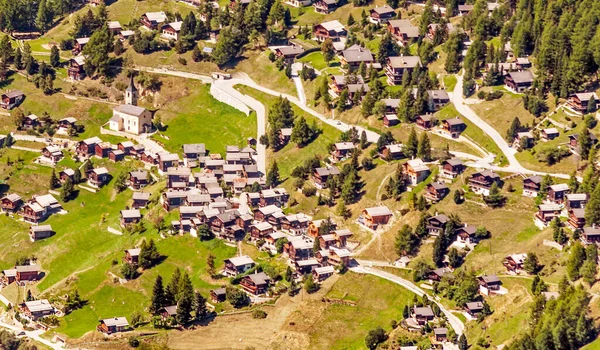 Maisons Bois Dans Les Prairies Des Alpes Suisses Dans Vallée — Photo