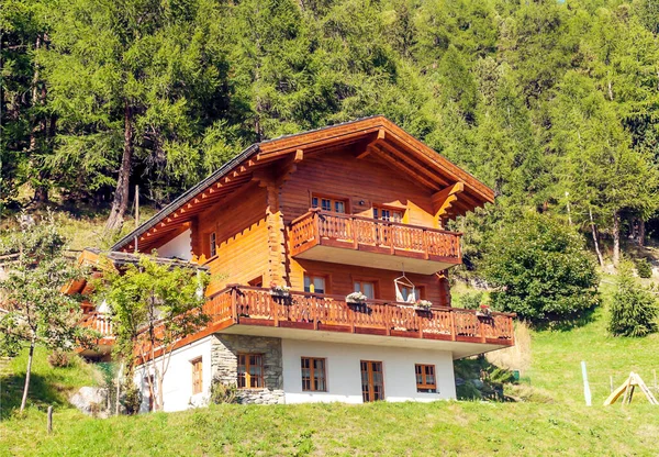 Casas Madera Los Prados Los Alpes Suizos Valle Saint Luc — Foto de Stock