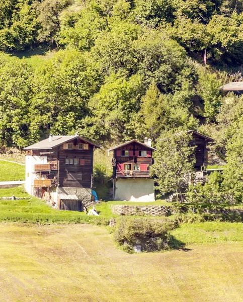 Wooden Houses Swiss Alps Saint Luc Valley Cloudy Day — Stock Photo, Image