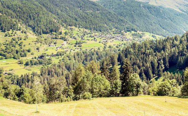 Die Berge Der Schweizer Alpen Saint Luc Tal Einem Bewölkten — Stockfoto