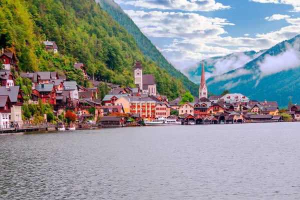 Alpbach Nos Alpes Europeus Num Dia Ensolarado — Fotografia de Stock