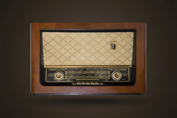 Eski model radyo.