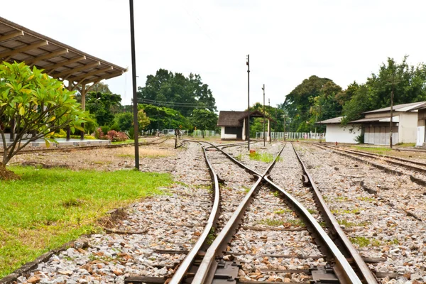 Järnvägen i station — Stockfoto