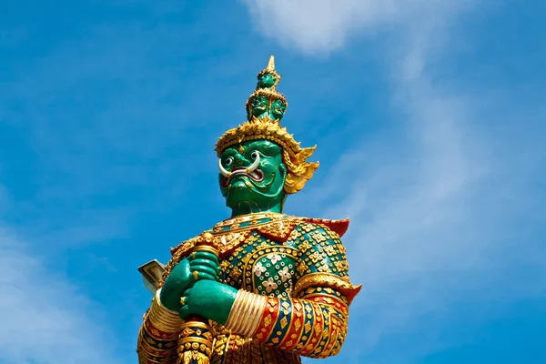 Native Thai style giant statues — Stock Photo, Image